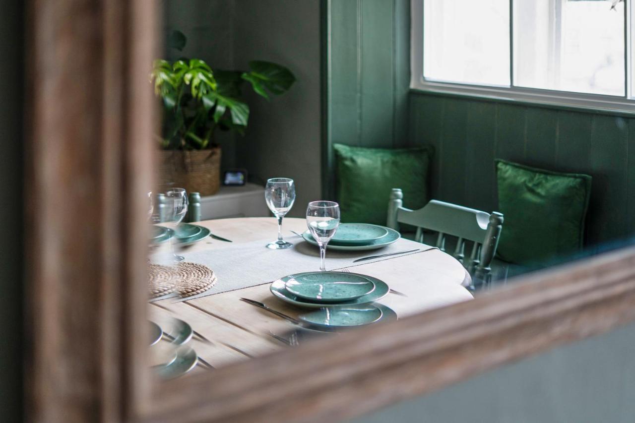 Apartmán Redesdale View, High Street With Private Garden Moreton-in-Marsh Exteriér fotografie
