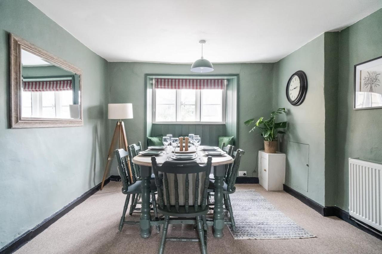 Apartmán Redesdale View, High Street With Private Garden Moreton-in-Marsh Exteriér fotografie