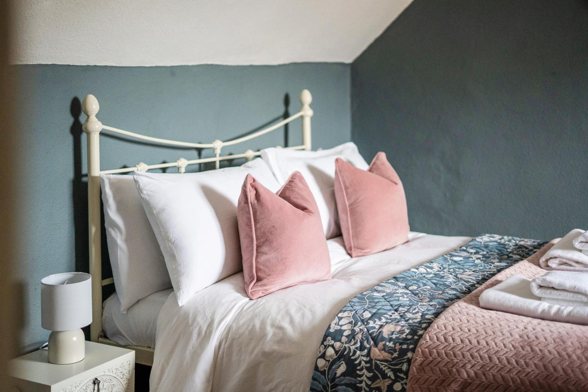 Apartmán Redesdale View, High Street With Private Garden Moreton-in-Marsh Exteriér fotografie